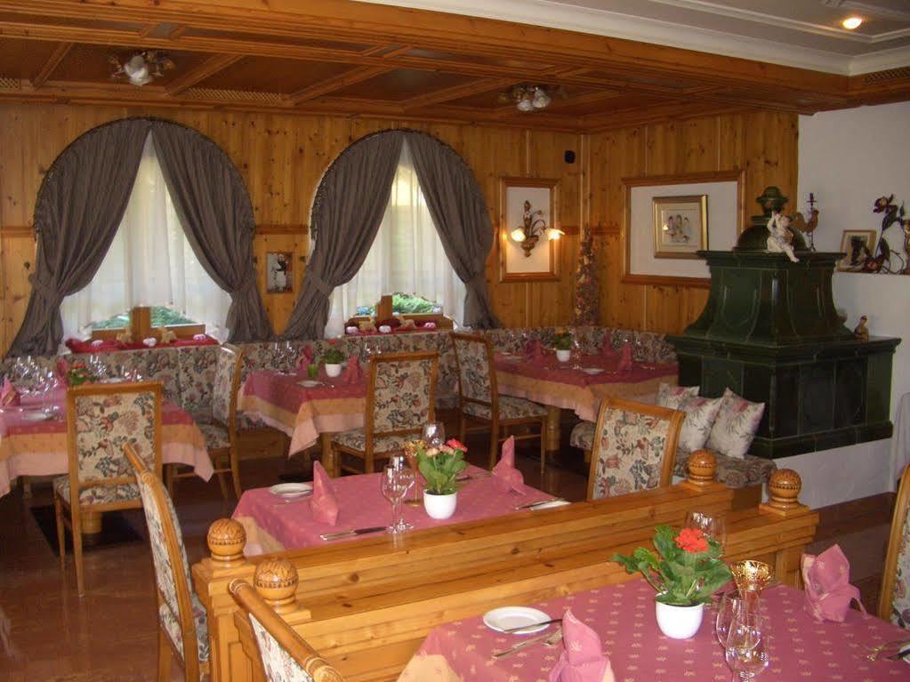 Hotel Schwarzenbergs Traube Glottertal Exterior foto